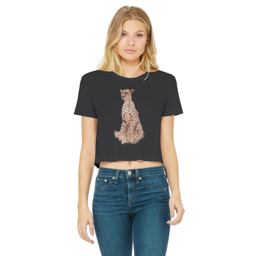 Cropped women's t-shirt in black with a round neck and a cheetah printed on the front